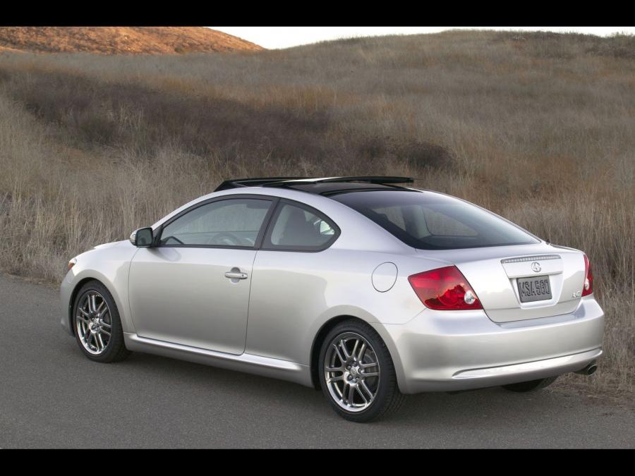  Scion tC 2005 года  (фото 80 из 130)